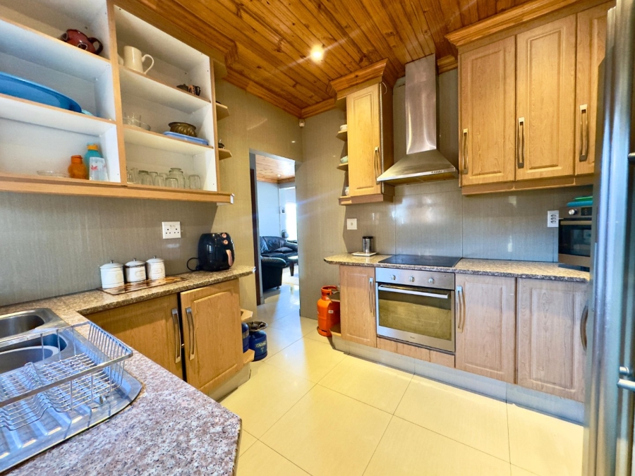  Bedroom Property for Sale in Steenberg Western Cape